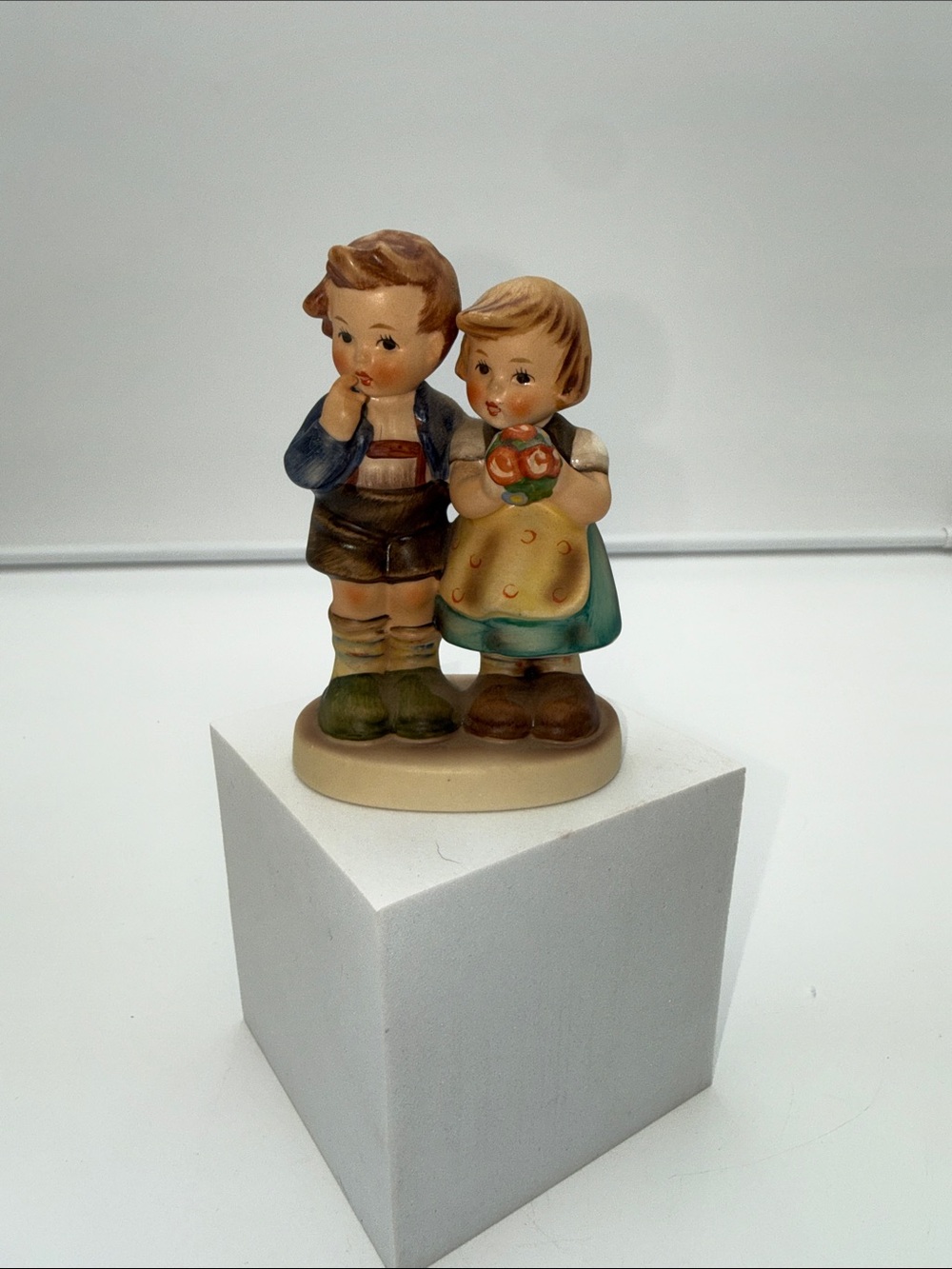 Goebel Hummel porcelain figurine titled "We Congratulate" (model #220),